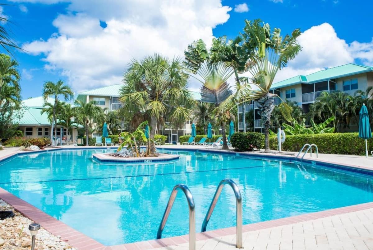 Beach Living At Plantation Village Blgs จอร์จทาวน์ ภายนอก รูปภาพ