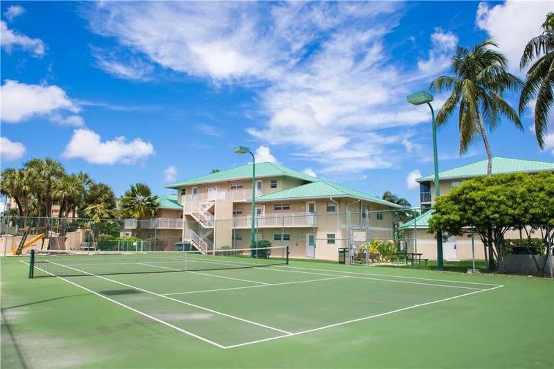 Beach Living At Plantation Village Blgs จอร์จทาวน์ ภายนอก รูปภาพ